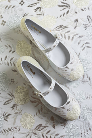 Larroudé x Markarian Blair Flatform In Yvette Ivory Brocade