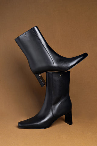 Alexis Bootie In Black Leather