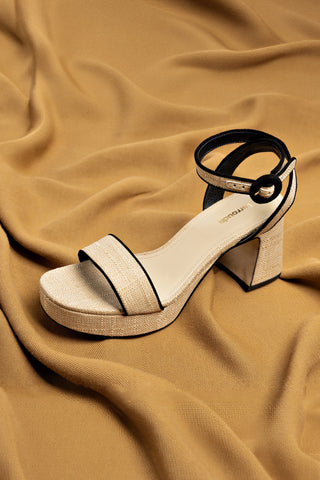 Dolly Low Sandal In Beige Raffia and Black Trimming