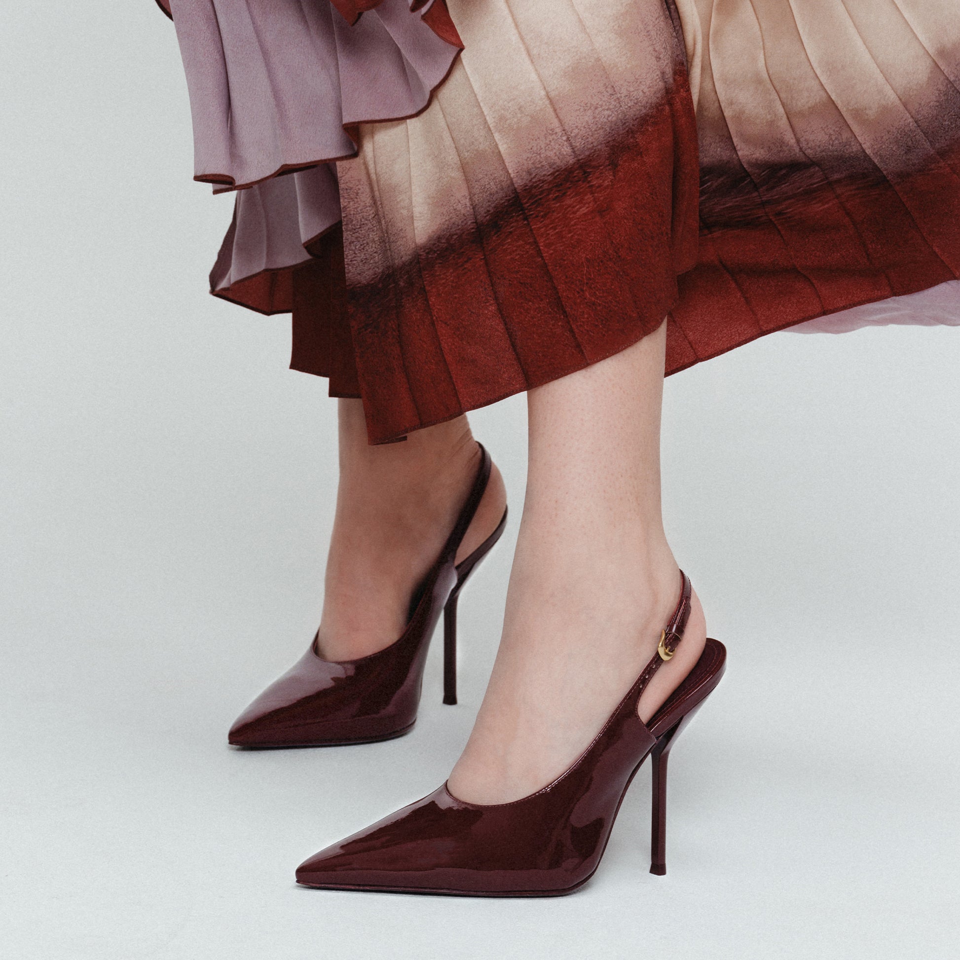 Larroudé x Altuzarra Pump In Burgundy Patent Leather