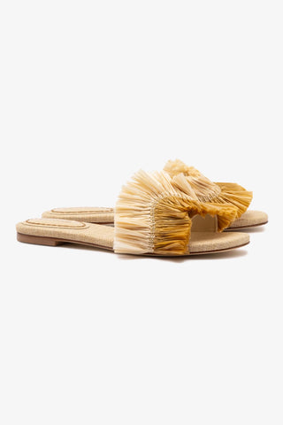 Ivy Fringe Flat In Beige Raffia