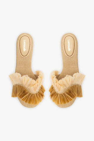 Ivy Fringe Flat In Beige Raffia