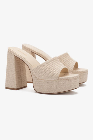 Dolly Mule In Natural Raffia