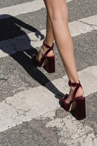 Dolly Sandal In Wine Velvet Sandal Larroudé