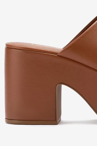 Miso Platform Clog In Caramel Leather