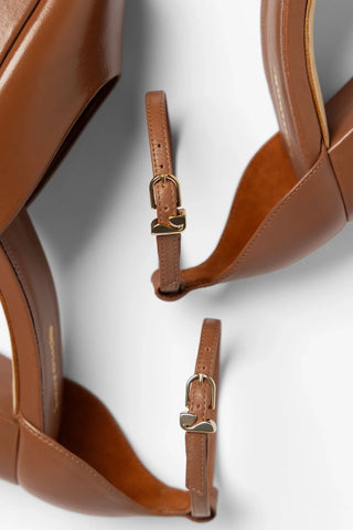Ari Platform Pump Caramel Leather Pump Larroudé