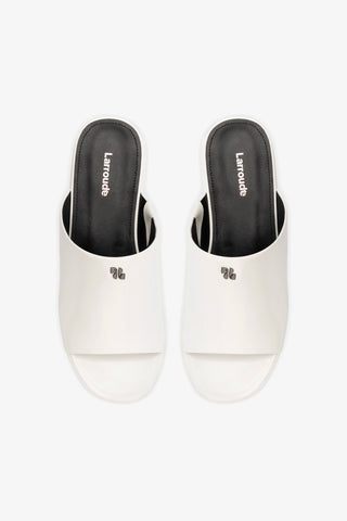Charli Box Mule In White Leather Sandal Larroudé