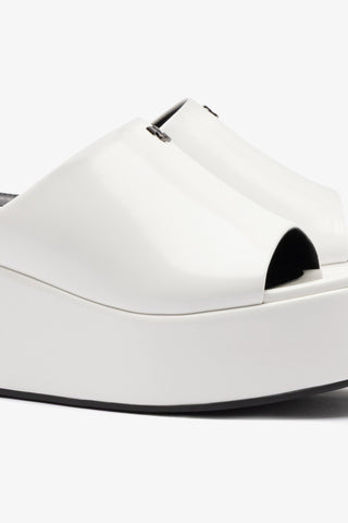 Charli Box Mule In White Leather Sandal Larroudé
