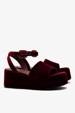 Charli Flatform Sandal In Wine Velvet Sandal Larroudé
