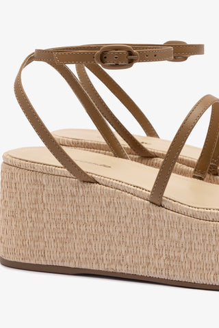Gio Flatform Sandal In Natural Raffia and Hazelnut Trimming