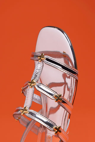 Harmony Flat Sandal In Silver Specchio