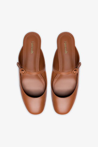 Blair Flat Mule In Caramel Leather