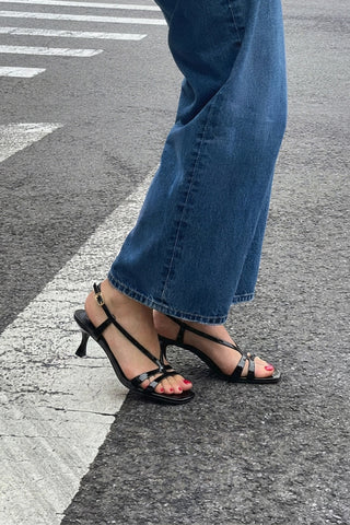 Daphne Sandal Black Patent Leather Sandal Larroudé