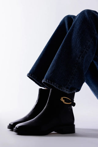 Anne Verona Low Boot Black Leather Boot Larroudé