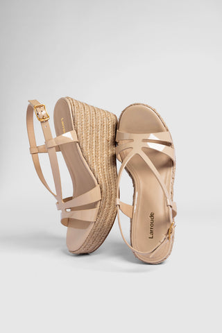 Daphne Espadrille Sandal Sand Patent Leather Sandal Larroudé