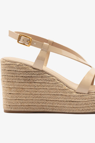 Daphne Espadrille Sandal Sand Patent Leather Sandal Larroudé