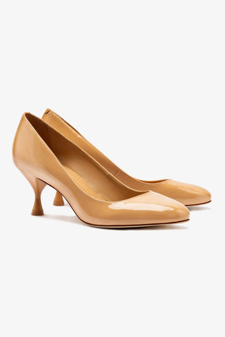 Michelle Lo Pump In Tan Patent Leather