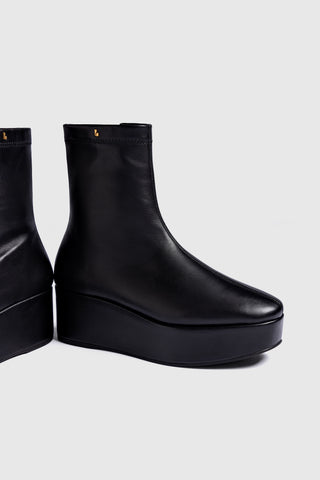 Dani Flatform Boot In Black Leather