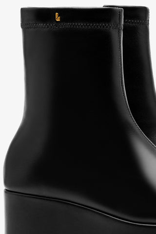 Dani Flatform Boot In Black Leather