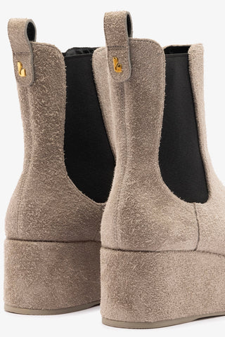 Dani Chelsea Flatform Boot In Rhino Suede