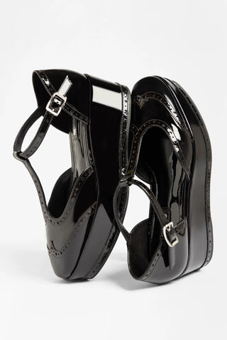 Luna Flatform Sandal Black Patent Leather Flatform Larroudé