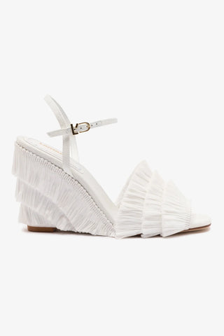 Yves Fringe Wedge In White Raffia