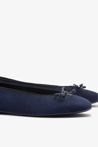 Pavlova Ballet Flat In Indigo Suede Ballet Larroudé