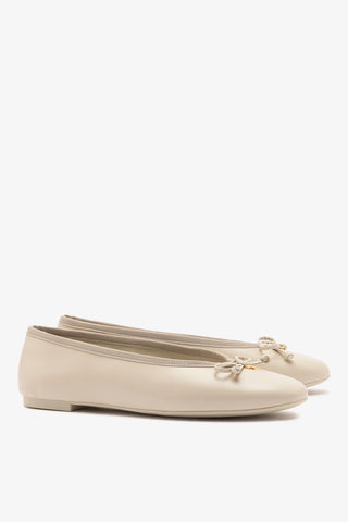 Pavlova Ballet Flat In Mushroom Grey Leather Ballet Larroudé