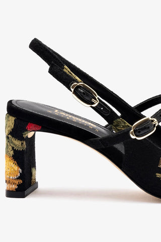 Larroudé x Markarian Pump In Black Wool and Floral Embroidery