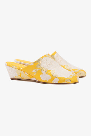 Larroudé x Markarian Venice Wedge In Yellow Floral Brocade