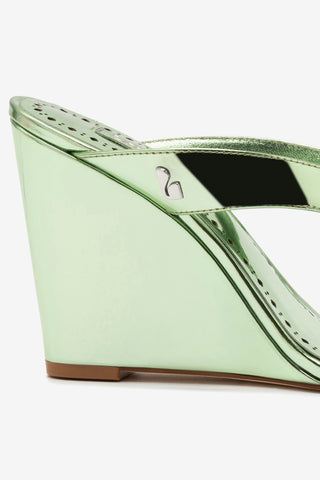 Gaia Wedge Sandal In Light Pear Specchio