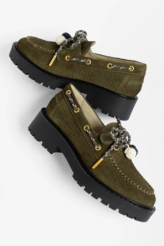 Cyprus Lugsole Loafer Olive Croco Suede Loafer Larroudé