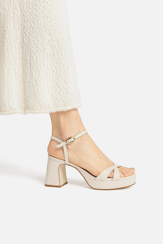 Bianca Low Sandal In Ivory Leather