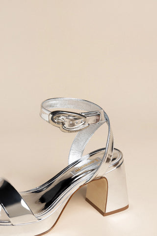 Dolly Verona Low Sandal In Silver Specchio