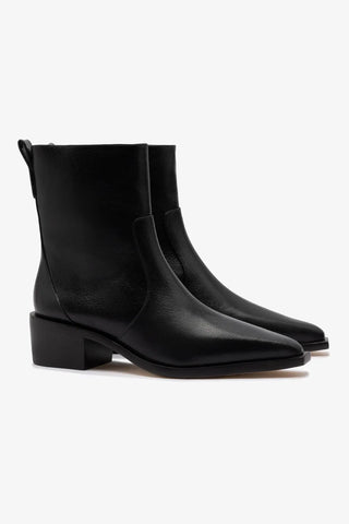 Florencia Low Boot In Black Leather