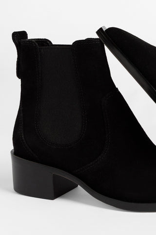 Valentina Boot Black Suede