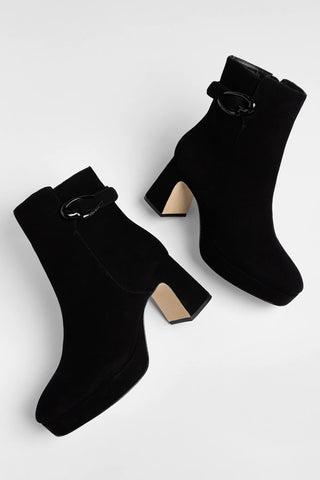 Dolly Verona Low Boot Black Suede Boot Larroudé