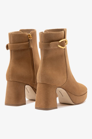 Dolly Verona Low Boot In Peanut Suede