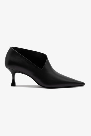 Larroudé by Nicolò B. Vittoria Pump In Black Leather