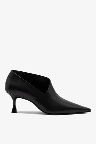 Larroudé by Nicolò B. Vittoria Pump In Black Leather