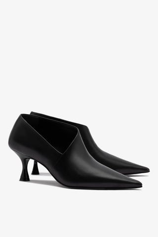Larroudé by Nicolò B. Vittoria Pump In Black Leather
