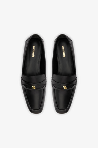 Suki Flat Loafer In Black Leather