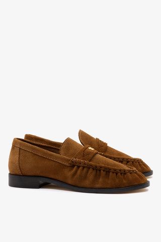 Suki Soft Loafer In Russet Suede
