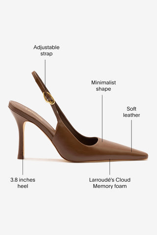 Carine Pump In Burnt Umber Leather