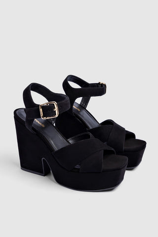 Cher Sandal In Black Leather Sandal Larroudé