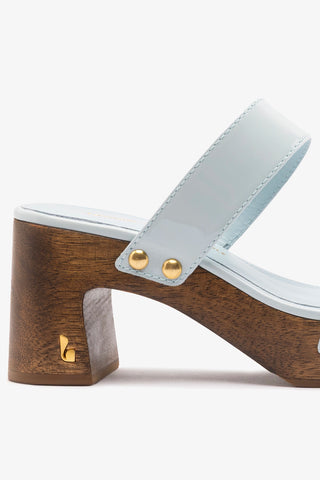 Larroudé x Kenneth Cole: Sandal Maya Patent Leather Sandal Larroudé x Kenneth Cole