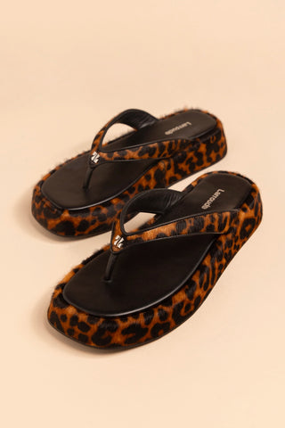 Roxy Thong Sandal Leopard Leather Mule Larroudé