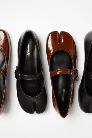 Verona Tabi Ballet Flat Black Leather Flat Larroudé