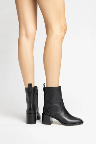 Mini Ricky Boot In Black Leather Boot Larroudé
