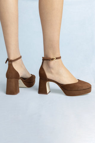 Ari Verona Low Pump In Burnt Umber Suede